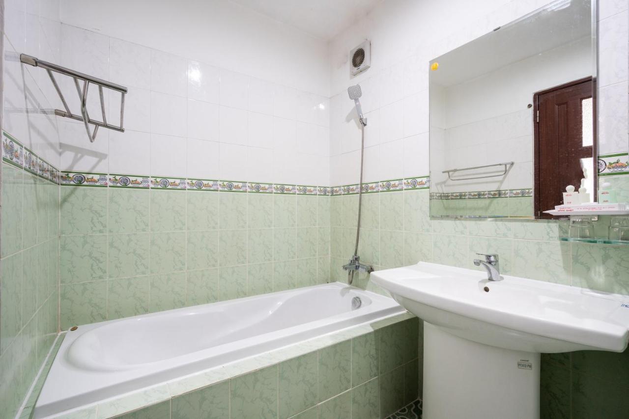 Khach San Hong Phat Ho Chi Minh City Bagian luar foto